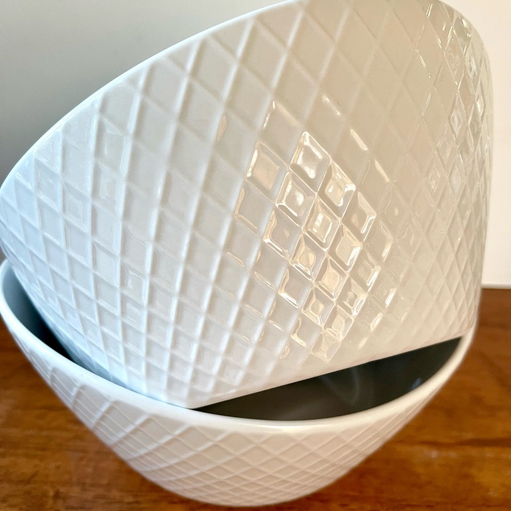 Set of 2 Over and Back Bowls, What A Dish, White, Embossed Criss Cross, Diamond - Picture 4 of 9